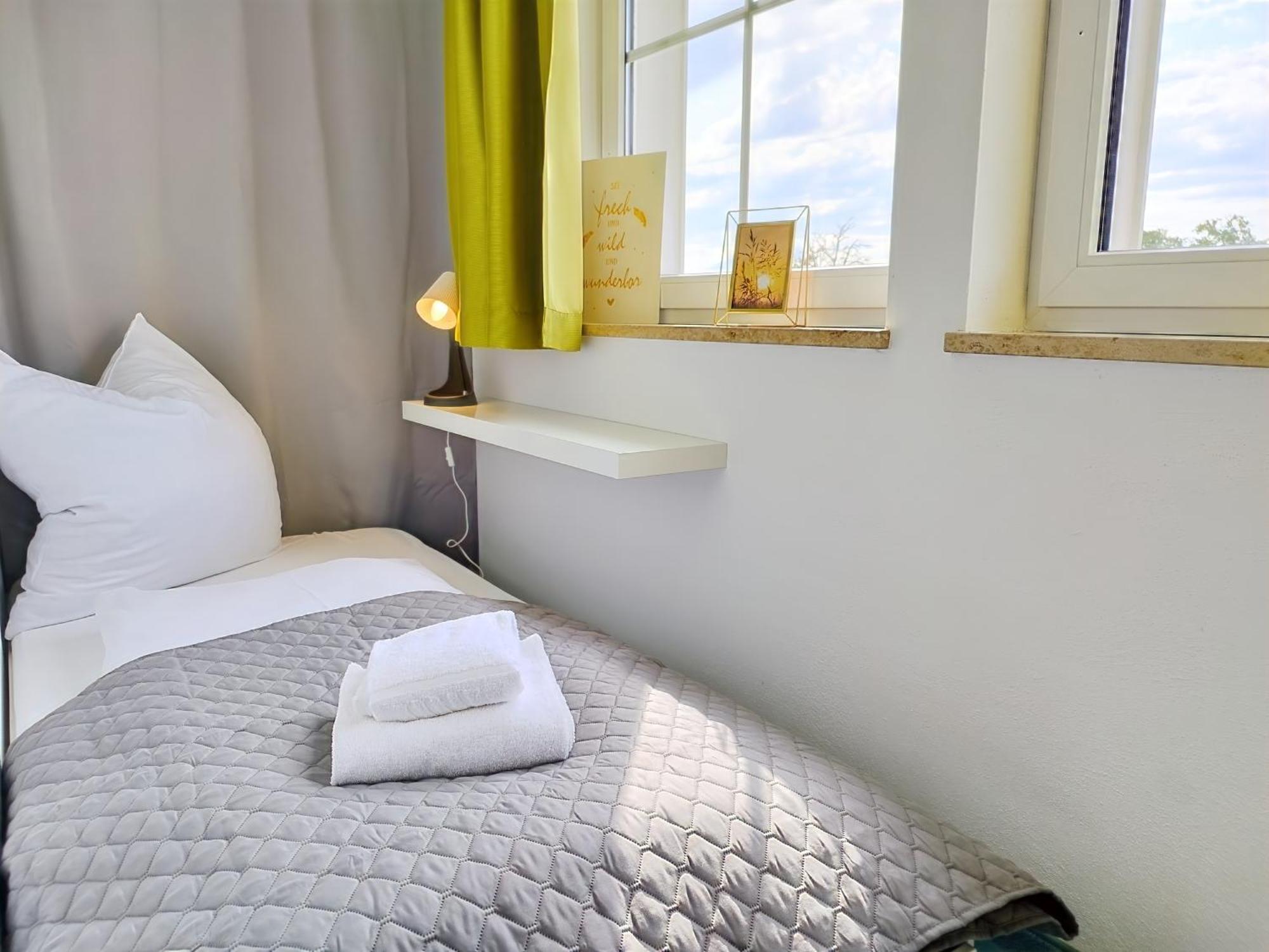 Seeblickapartment Fuer Bis Zu 12, Nuernberg & Schwabach In 30-35 Minuten Zu Erreichen, Sauna, Arbeitsplatz, Dachterrasse & Grill Spalt Exteriör bild