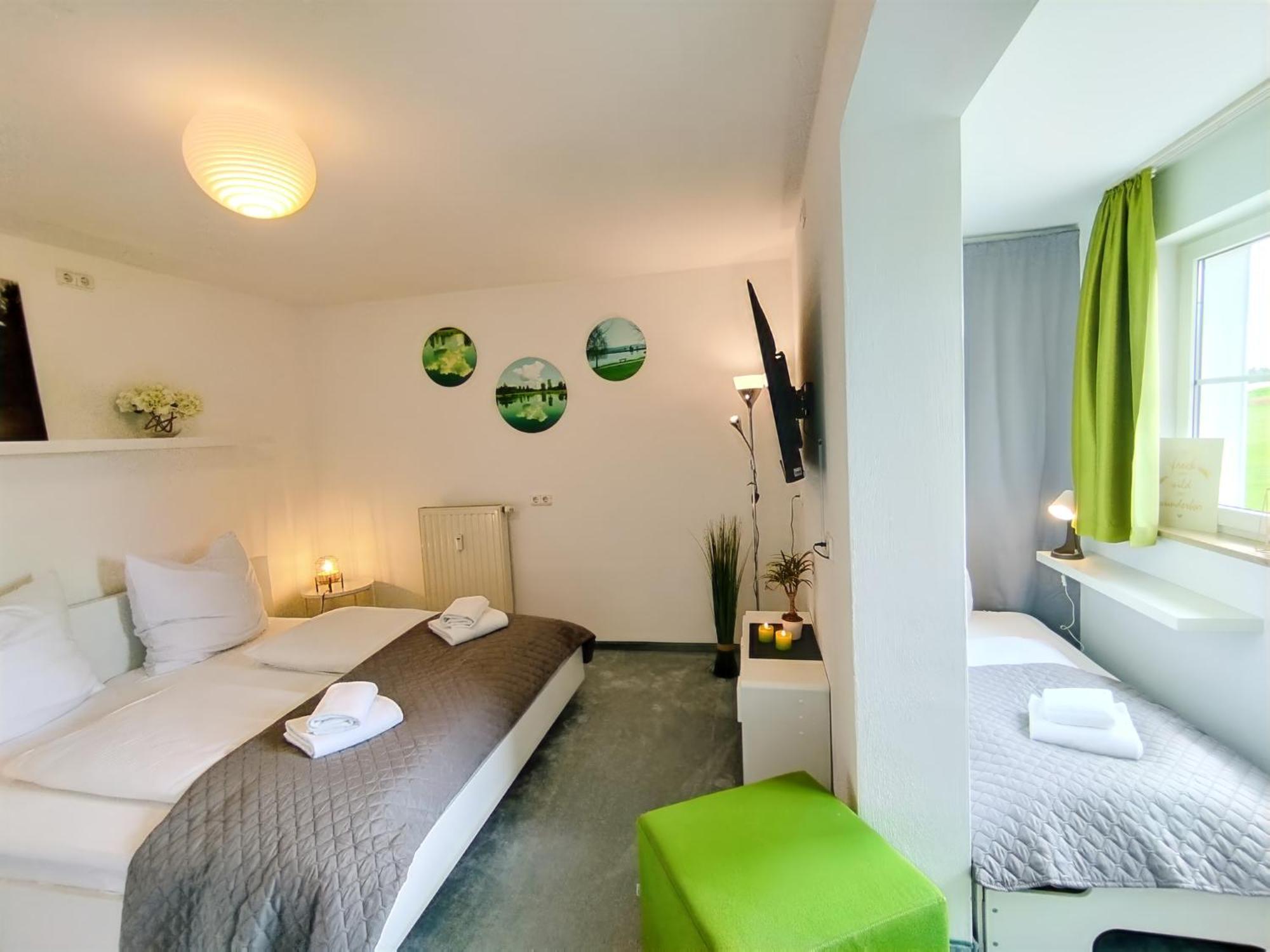 Seeblickapartment Fuer Bis Zu 12, Nuernberg & Schwabach In 30-35 Minuten Zu Erreichen, Sauna, Arbeitsplatz, Dachterrasse & Grill Spalt Exteriör bild